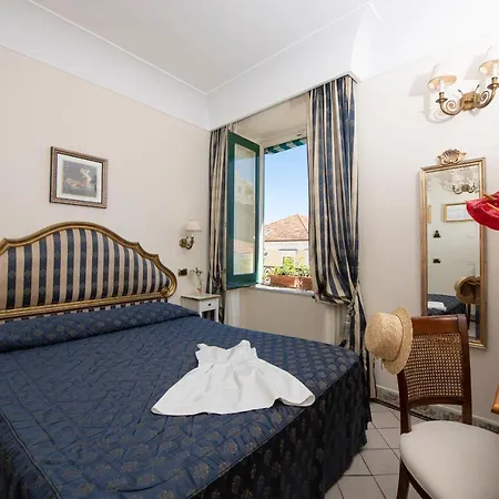 Amalfi Old Square Room & Apartments Exterior photo