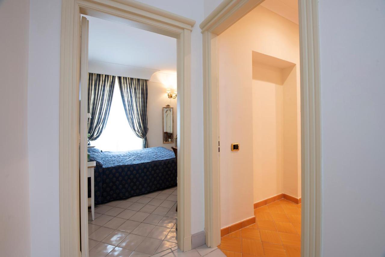 Old Square & 2* Amalfi