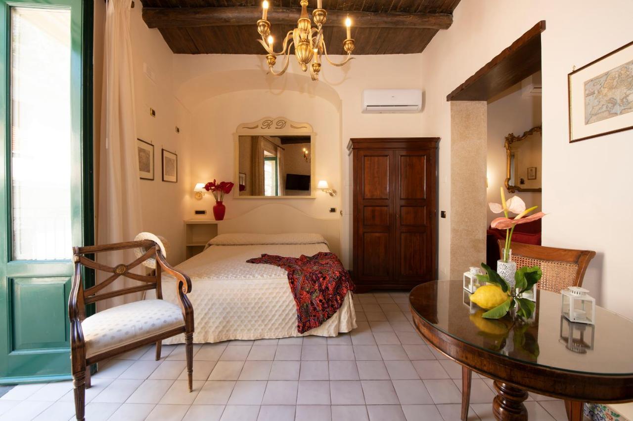 Old Square & Guest house
